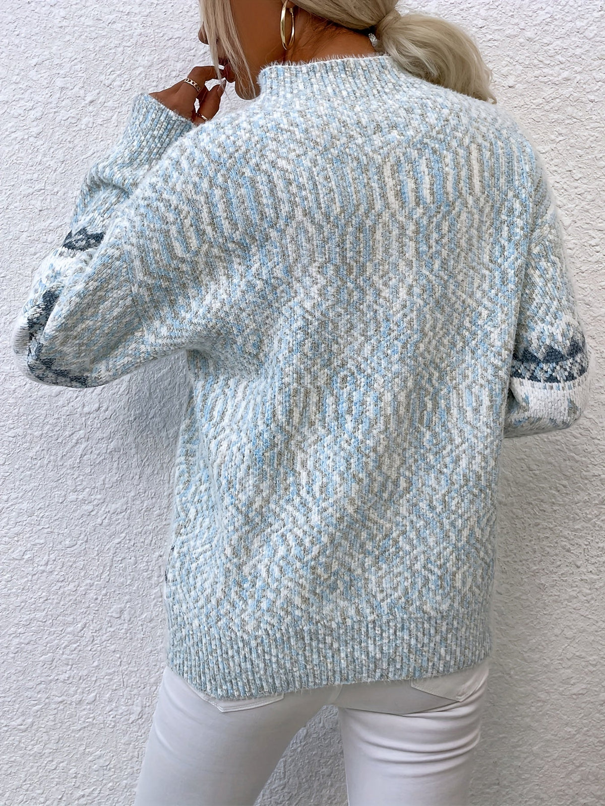 Ramona | Cozy Snowflake Mock-Neck Sweater