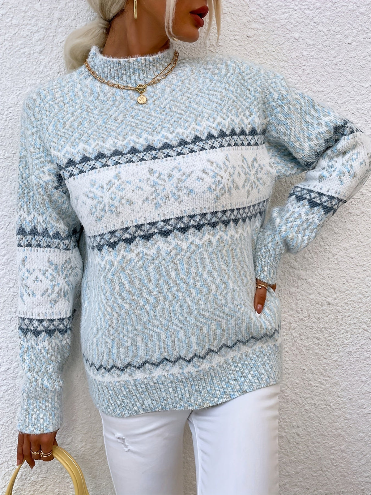 Ramona | Cozy Snowflake Mock-Neck Sweater